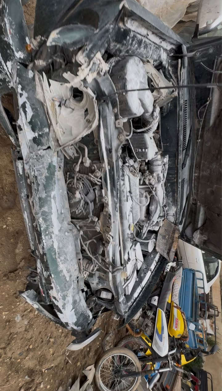 السلام عليكم 
برادو 2002 كويتي فول مواصفات vxرقم بغداد نكليزي 
سابقن جانت كفاله عام 
السياره الله يجفيكم الشر تعرضت الحادث 
ولحمد الله على كل حال 
أبيعها على حطتها 
السيارة ضررها من لمام ولجاملغ المامي ولبنيد ولقماره 
صفحت السايق مكفوله ولثانيه بيها طخات قليله 
ولقماره طاح عليها التيل 

عندي تصوير فديو كامل لها تجي خاص او واتساب ودزلكيا واضح

مكانها واسط  

السعر 60 وبيها مجال 

*********** دهل اوران, واسط
