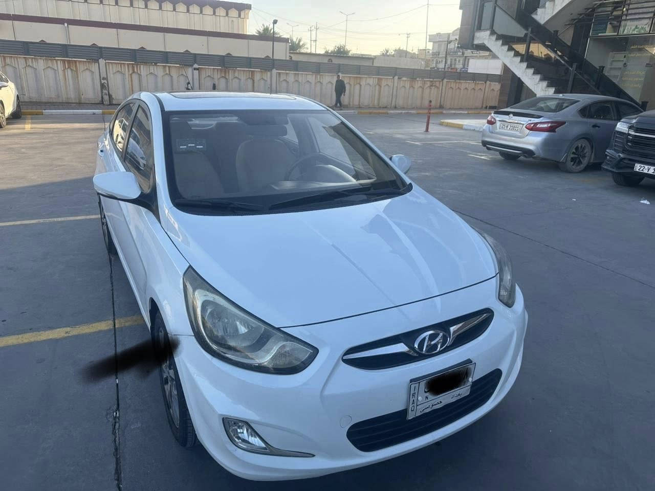 HYUNDYI ACCENT (وكالة خليجي)
الموديل :-2015
عداد المسافة :-91000 كم (على ايد وحدة من الزيرو)
حجم المحرك :-1600cc
فتحة سقف (سلايد)
شاشة اندرويد اصليه
كامرا
تحكم ستيرن جهتين
سيارة نظيفه جدا
تخم تاير جديد
باتري جديد
تبريد ثلج
مكفولة من الصبغ
بارد فقط
السعر 11.700$وبيها مجال
العنوان :- الكرخ / حي الخضراء
للاتصال ***********
