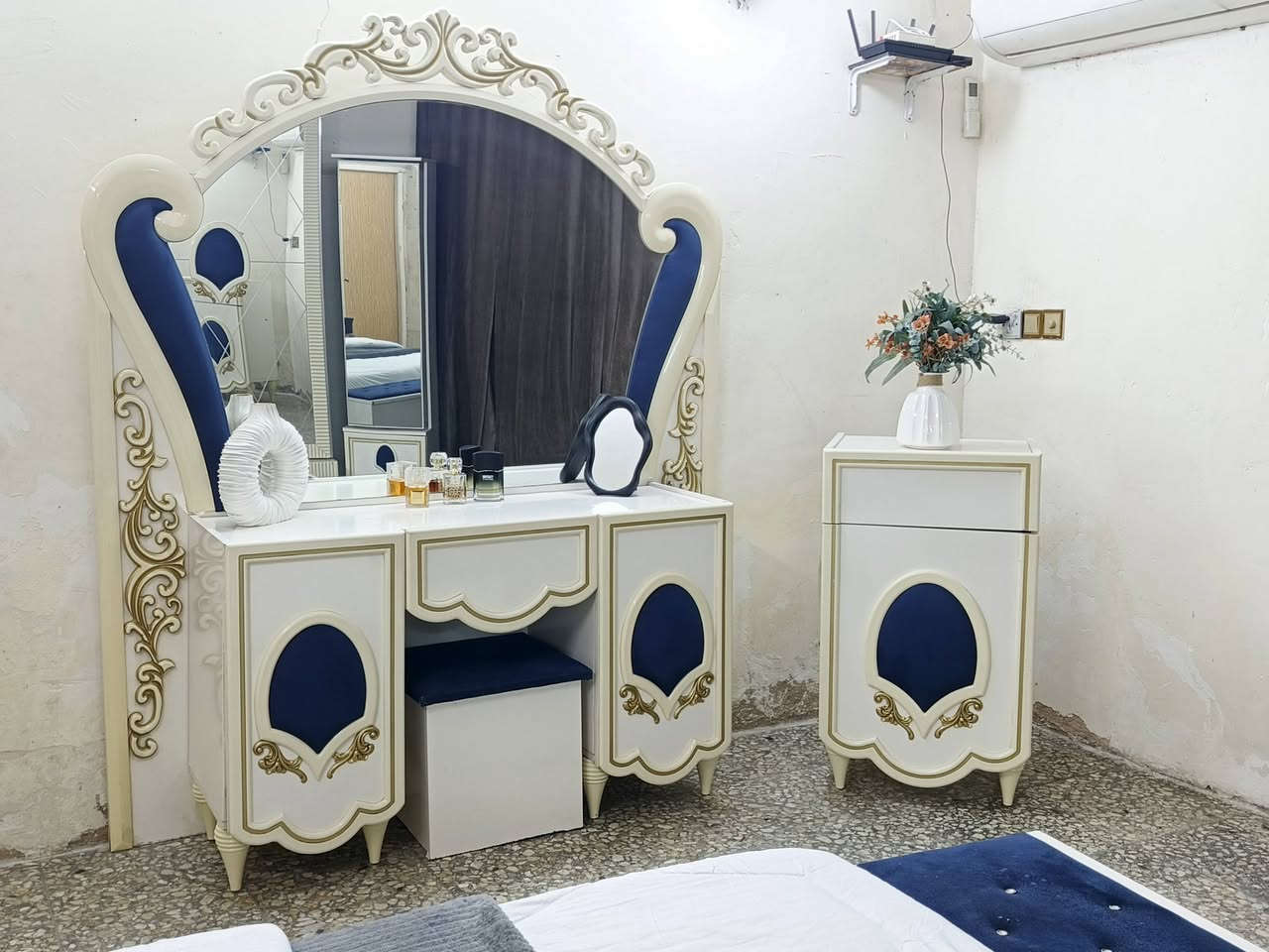 غرفة تركيه للبيع نضافه ١٠٠ ٪
ملكية أصلية تكمه القويه ٩ قطع باب اول الثكيله ملائمة للزواج
الصبغ الحراري ضد الرطوبة والخدوش مستعجلين على البيع
متوفر بكل وقت للأستفسار خاص اول واتساب
***********
