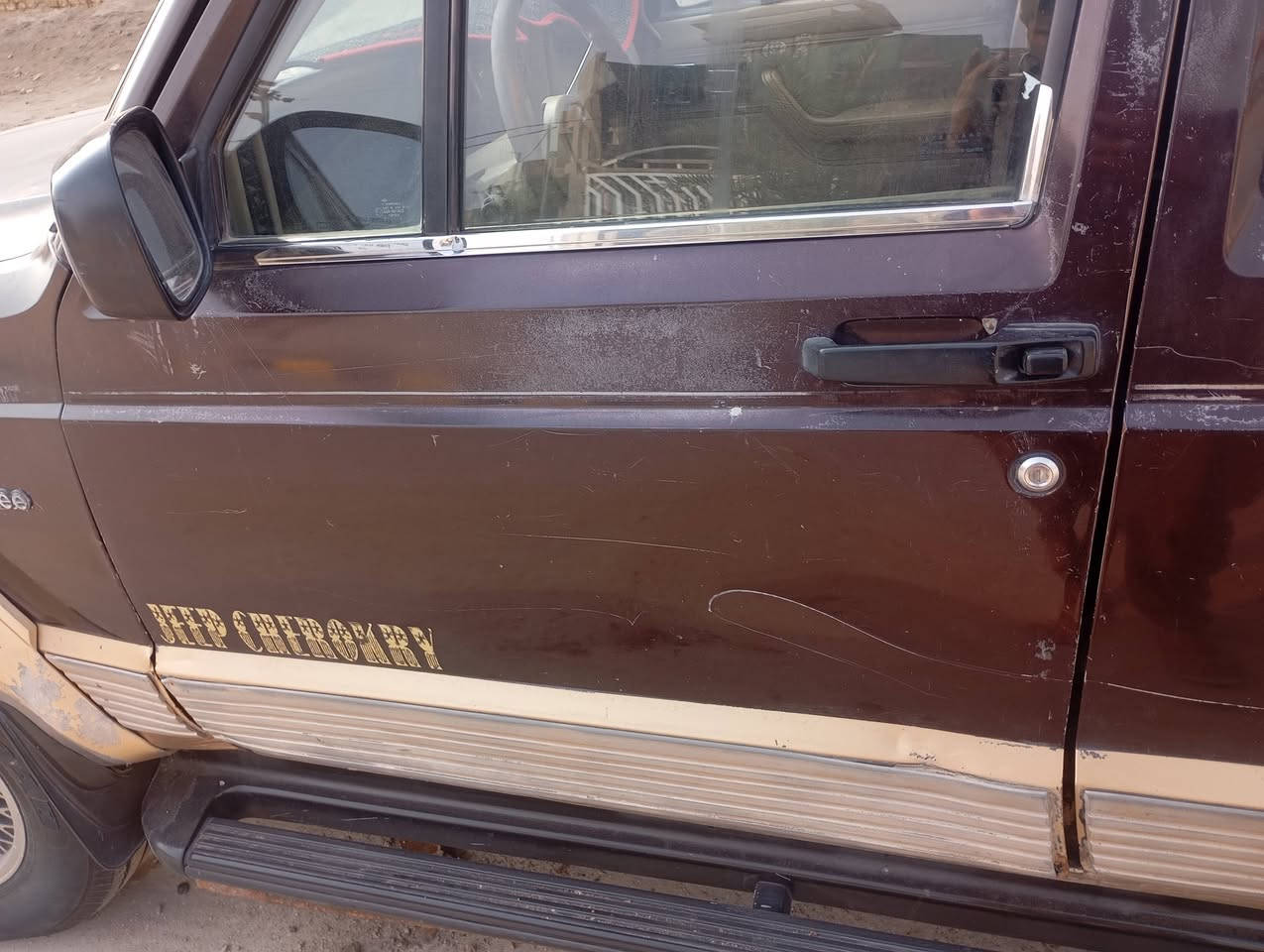 سلام عليكم للبيع غراض تفصيخ شتحتاج موجود مكاني الديوانية قضاء شامية رقم ***********
