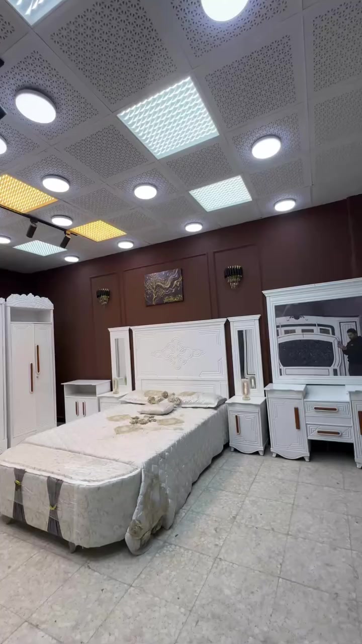 السعر // مليون فقط 😍

🔅تفاصيل الغرفة المرمري  ....

 خارج ٤ملم ام دي اف 🔺
وداخل صاج ٣ملم 
صبغ حراري  درجة اولى 

عدد القطع  ٧ قطع 😍
🔺1 //جرباية  قياس  ١٦٠ × ٢٠٠ 
🔺//ميز جانبي ايسر قياس ٥٠
🔺2// وميز  جانبي  قياس ٥٠
🔺3// زاوية ارتفاع مترين عرض ٨٠
🔺4// وميز بلازمه  
🔺5//وميز مراية ارتفاع مترين عرض ١٢٠
🔺6// وكنتور ٦ باب  ارتفاع مترين و١٥ طول ٣ متر و١٥

القطعه الثامنة حسب الطلب شازلون
سعرها ٥٠ الف ❤️

(توصيل مجاني مركز بغداد )
التوصيل يشمل الشد مجاني 🔥
(اطراف ٥٠)
باقي المحافضات حسب البعد
شازلون سعرها ٥٠ الف
شازلون مخزن ٧٥ الف


**إذا كنت صاحب هذا الإعلان وتريد حذفه لأي سبب، رجاءا أرسل رسالة إلى الدعم الفني**