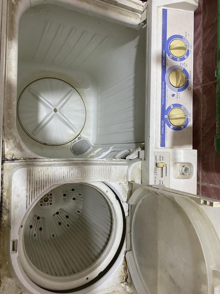 ثلاجه جبيره وغساله حوضين شغالات بدون تصليح
ثنينهن 175 
*********** واتساب
