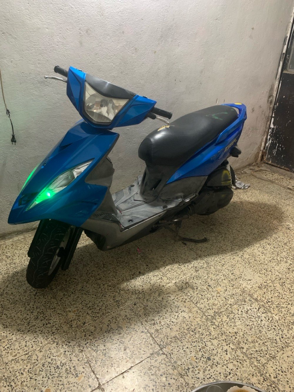 سلام عليكم جيتي ار للبيع كفاله مال رمبه السعر 1200وبيه مجال الرقم واتساب فقط 7800069311
وين موقعك بالضبط حتى المشتري يعرف إذا يجي يشوفها؟: 
بغداد 
الجيتي بيها أي عيوب أو تبديلات شغالة على المكينة، الكهرباء، أو الهيكل؟: 
لا
الأوراق/السنوية/النفاس كاملة لو لا، وبيها مجال بالسعر لو السعر نهائي؟: 
ي بيه مجال 