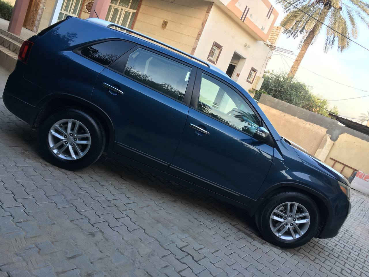 سلام عليكم اخوان .سورنتو موديل 2014 لبيع فقط رقم بغداد انكليزي بسمي . اخوان السياره جديده  استخدام شخصي فقط وارد امريكي ضرر دعاميه اماميه فقط وبيه جاملغ امامي صبغ  باقي كفاله مكينه كير مكفولات مكينه 2400 صدر امامي خلفي كفاله تبريد قطعتين  ثلاجه  موصفات تحكمات ستيرن جهتين شفتات سرعه نظام سبورت وايكو تبريد امامي خلفي تدفأ مقاعد اماميه بردات خلفيه بلاد كامره حساسات خلفيه اشاير مري مري شفط غرفه صاج اخوان السياره جدا نظيفه لسعر 136 ولشراي يتصل *********** ولمو شراي ينورنه بكلام طيب مثله . كربلاء, العراق
