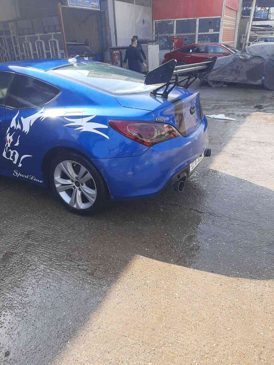 السلام عليكم 
سيارة جنسس موديل 2010
محرك 2400 تربو 
سبورت رياضي 
سيارة جاهزة  مصبوغة عام  للجمالية  
التبريد  كمبريسر   
سيارة داخلة سونر 
باسمي   هزة بعدها مخلصانة شهر 4 تخلص 
تحويل  مباشر  رقم بغداد انكليزي  
رقم ***********
مكاني بغداد كرادة  او الغدير 
سعرها 65 ورقة  وبيها مجال 
للشراي  انزل5مال تبريد  نهايتها ب60  
وبالعافية ع ياخذها بغداد, العراق
