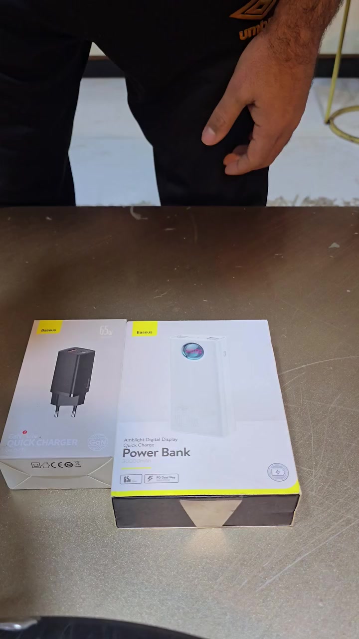 السلام عليكم منتجات باسيوس شاحنة وباوربانك بقدرة 65 واط اصلي
باور بانك باسيوس حجم ٣٠ الف ملي امبير بقوة ٦٥ واط
اصلي وكالة مستخدم قليل بحالة ممتازة مع ضمان ب٣٠ الف
راس شحن باسيوس بقوة ٦٥ واط مستخدمة قليل ب٣٠ الف


**إذا كنت صاحب هذا الإعلان وتريد حذفه لأي سبب، رجاءا أرسل رسالة إلى الدعم الفني**