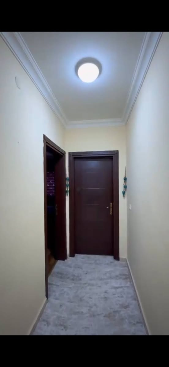 شقة للبيع في مجمع افروستي تناهي / دهوك بحالة جيدة جدا نوع B سويت بها مستاجر دائمي في حالة الاستثمار 

‼️  اذا كنت ترغب في بيع شقتك في مجمع افروستي او اي مجمع اخر داخل مدينة دهوك يمكنك التواصل معنا على الارقام التالية ادناه

‏‎الطابق /  9
‏‎الاتجاه / شمال غرب
نوع / B 
مساحة / 186 م

‏‎ غرف نوم عدد 3 (واحدة سويت)/ غرفة استقبال /  مطبخ /  صحيات / 2 بلكونة

‏‎للاستفسار 
مكتب VIP تناهي للعقارات / دهوك

*********** /  ***********

‏‎ او على الماسنجر أو الواتس اب
‏#duhok #عقارات #دهوك #عقارات_للبيع #explore #fyp #viral #instagram⁩ #بيع #شراء #شقة #مجمع #سكني #نينوى #موصل #اربيل #سليمانية #بغداد #افروستي #استثمار #شقق #تناهي #افروستي  #فرنسية١ #فرنسية٢
