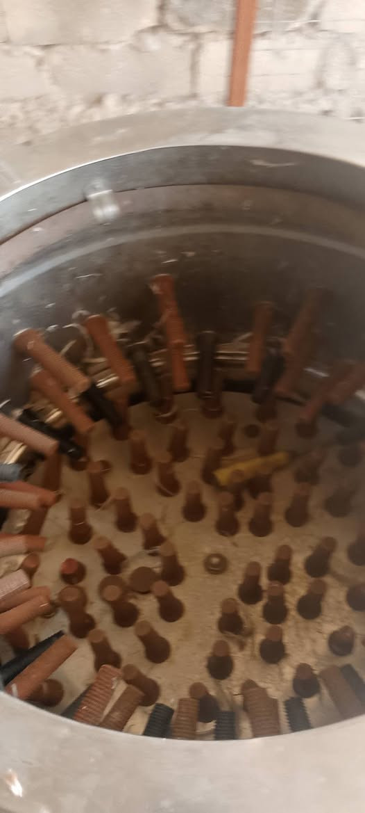 لبيع هلاسه مستعمله نضيف شرط الفحص معه ميزان معه صناديك 7 سعر 270الف بيه مجال قليل كلش ***********خاص مفتوح
