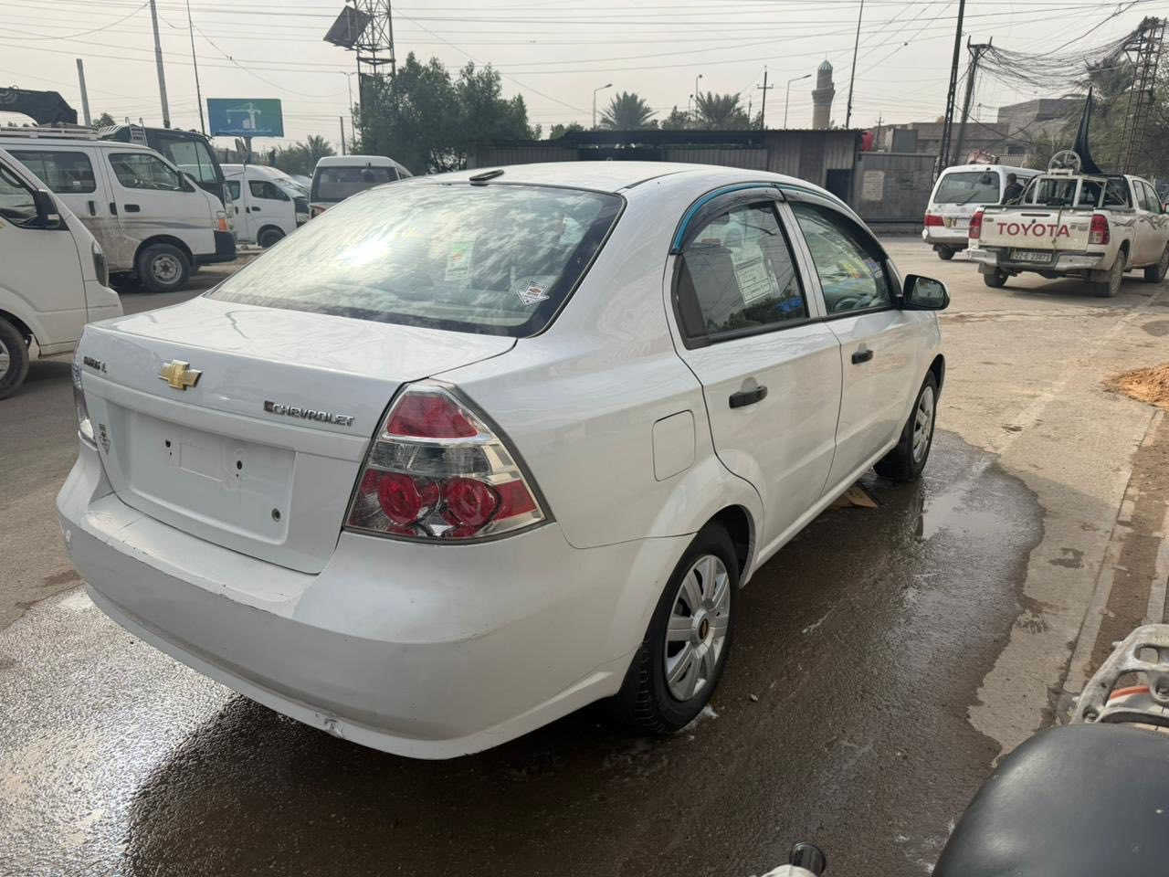 سلام عليكم افيو موديل 2011سياره مكفوله من ضربه وصبغ بيه بس الخشم مال جملغ المامي صبغ مكينه وكير مكفولا تخم تاير جديد صدر مامي وخلفي جديد سياره جديد وبلاديه سنويه الى 27تحويل مباشر سنويه مشروع وطني السعر ٦٥مكاني بغداد بلديات وهذ رقمي ***********
