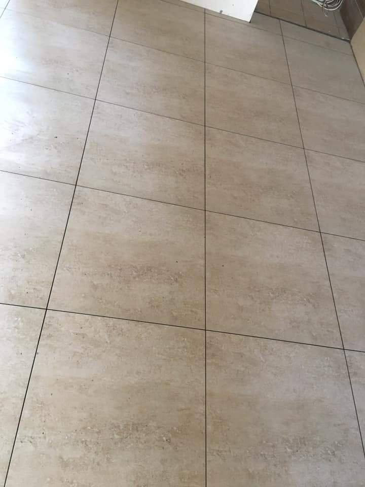 خلفه سيراميك.  شغل درج اول.  جداري ورضي. داخل الزبير    تواصل وتساب  تصال ***********
