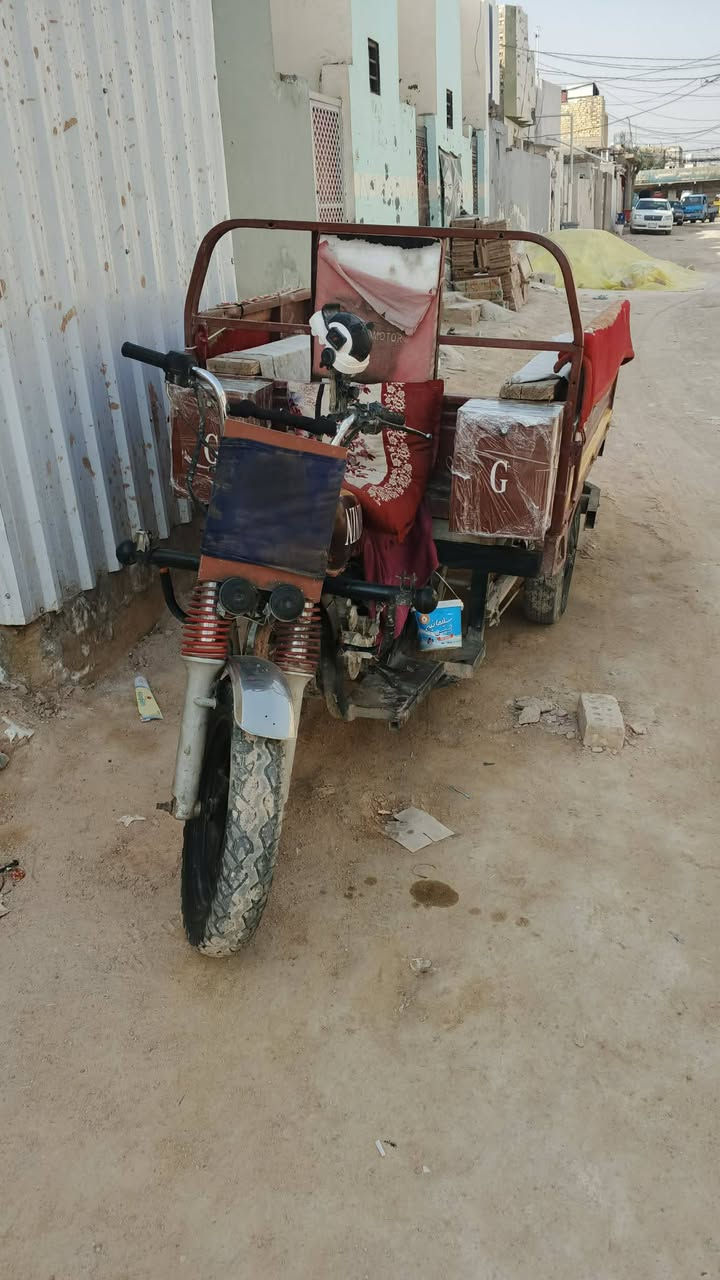 سلام عليكم 
من رخصت صاحب الكروب 
ستوته جمره موديل 2013 
محرك جمره 22 /ستوته علا كد الحال تمشي حال بيها رقم وسنوية الماني راعيها بلقادسية اخذك اله
هذا رقم راسلني وبيك خير وتدلل ***********
