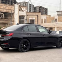 بي ام موديل 2020 330 بانزين دفع خلفي  اللون ااسود  السيارة ١/١ راح اذك...