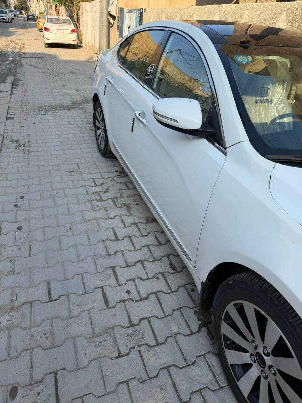 السلام عليكم
سياره كادنزا 2011 وارد خليجي 

سياره نضيفه خير من الله 

السعر 85 وبيهه مجال بسيط 

سياره مصبوغه عام 

مكان السياره بغداد الحريه 

سياره باسمي تحويل ثاني يوم 

الاتصال والاستفسار *********** Colombo, Sri Lanka
