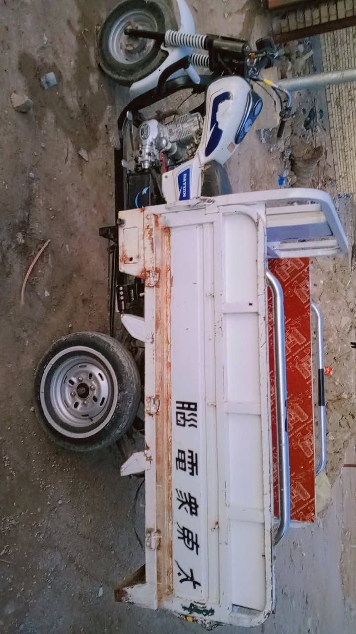 سلام عليكم ستوته لبيع موديل 2020 جاهزه مكينه جديده سدر جديد تواير ابو الخط البيضه  جدد فلنجات جدد السعر بواحد وسبعميه وبيها مجال مكان ناصريه متواجد وساب هذه الرقم ***********
