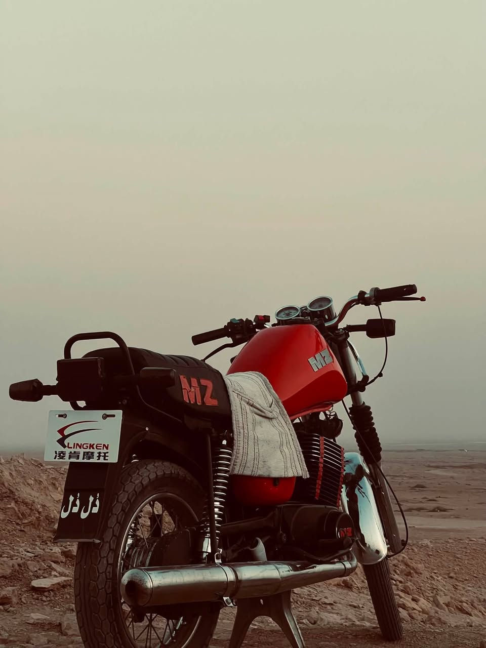 للبيع للبيع دراجه MZ 2001(قمبوره)سايس 2 بدون رقم محرك مكنيت سعره مليون ٣٠٠الف شراي يتصل عل رقم موبايل ***********
