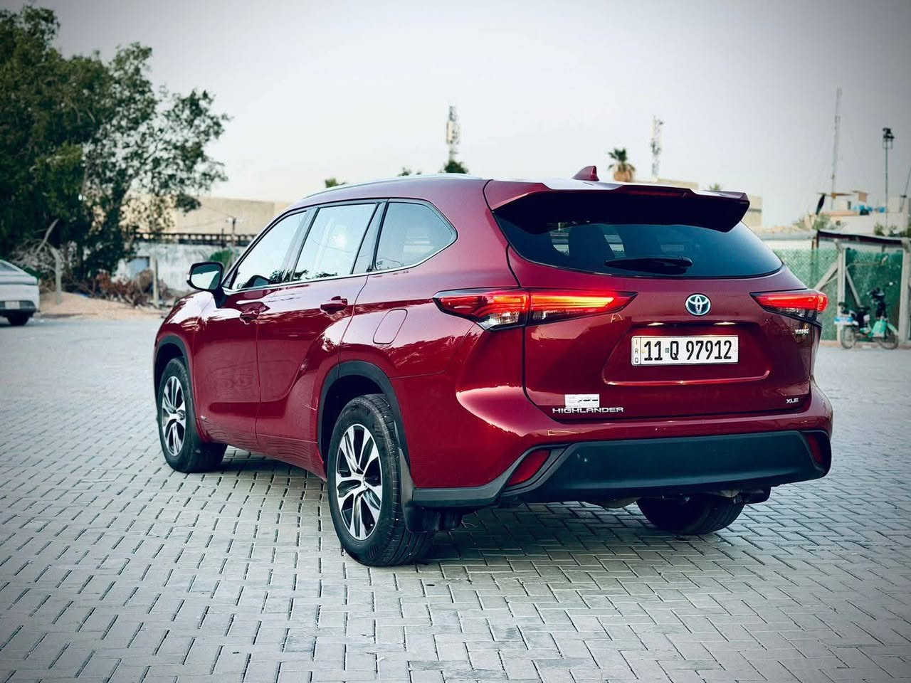 🚙🔥 فرصة لا تفوتك | تويوتا هايلاندر 2022  

⚙️ هايبرد + بنزين | محرك 2500  
🪑 كشنات جلد فاخرة مع تدفئة وتبريد  
🛞 ستيرن بتدفئة  
🎯 رادار شامل كل الجهات  
📍 ماشي فقط 75 ألف كم  

🔧 ملاحظة: حادث بنيد مصبوغ  

💵 السعر: 275 وبـ يمجال  
📞 للتواصل: ***********  

#تويوتا #هايلاندر #سيارات #عروض
