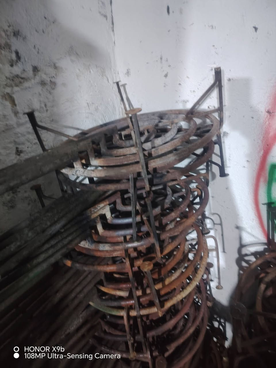 السلام عليكم طباخات البيع عدد ٢٠ العنوان ميسان ***********
