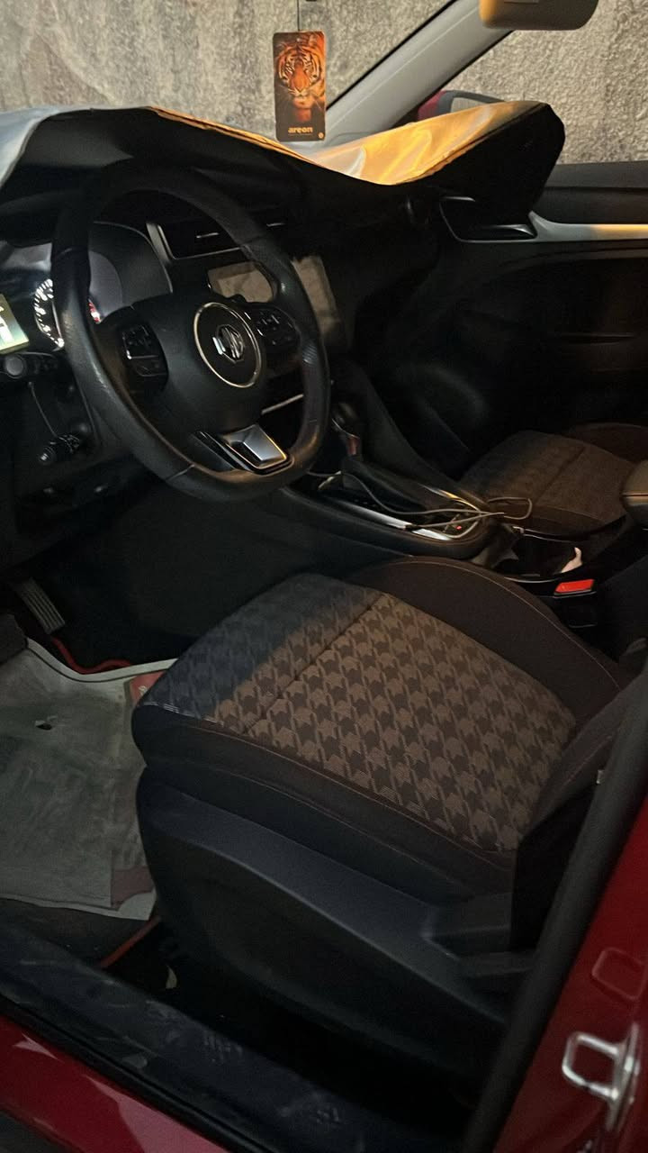 Mg Zs 2024 
ماشيه 16الف بعده بلضمان سياره جديده سعره 115ورقه
رقم بغداد دولي للاستفسار ***********
