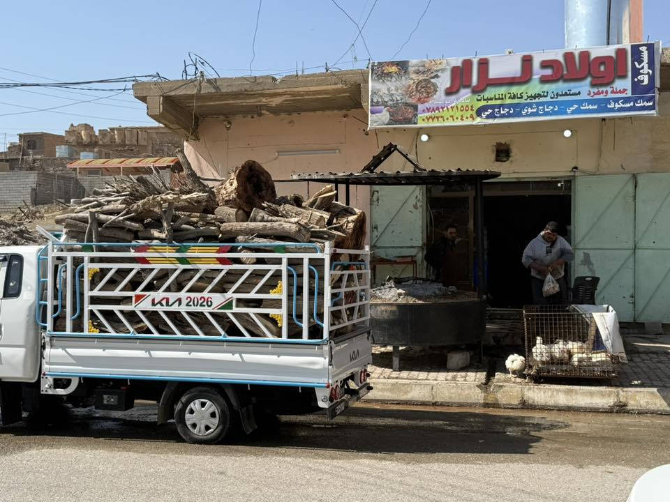 سمك حي سعر الكيلو ٥٠٠٠
وشوي سمجه شكد ما تطلع  ب الف ونص المكان سوق بيجي بضهر الكراج بيجي للحجز***********
***********
