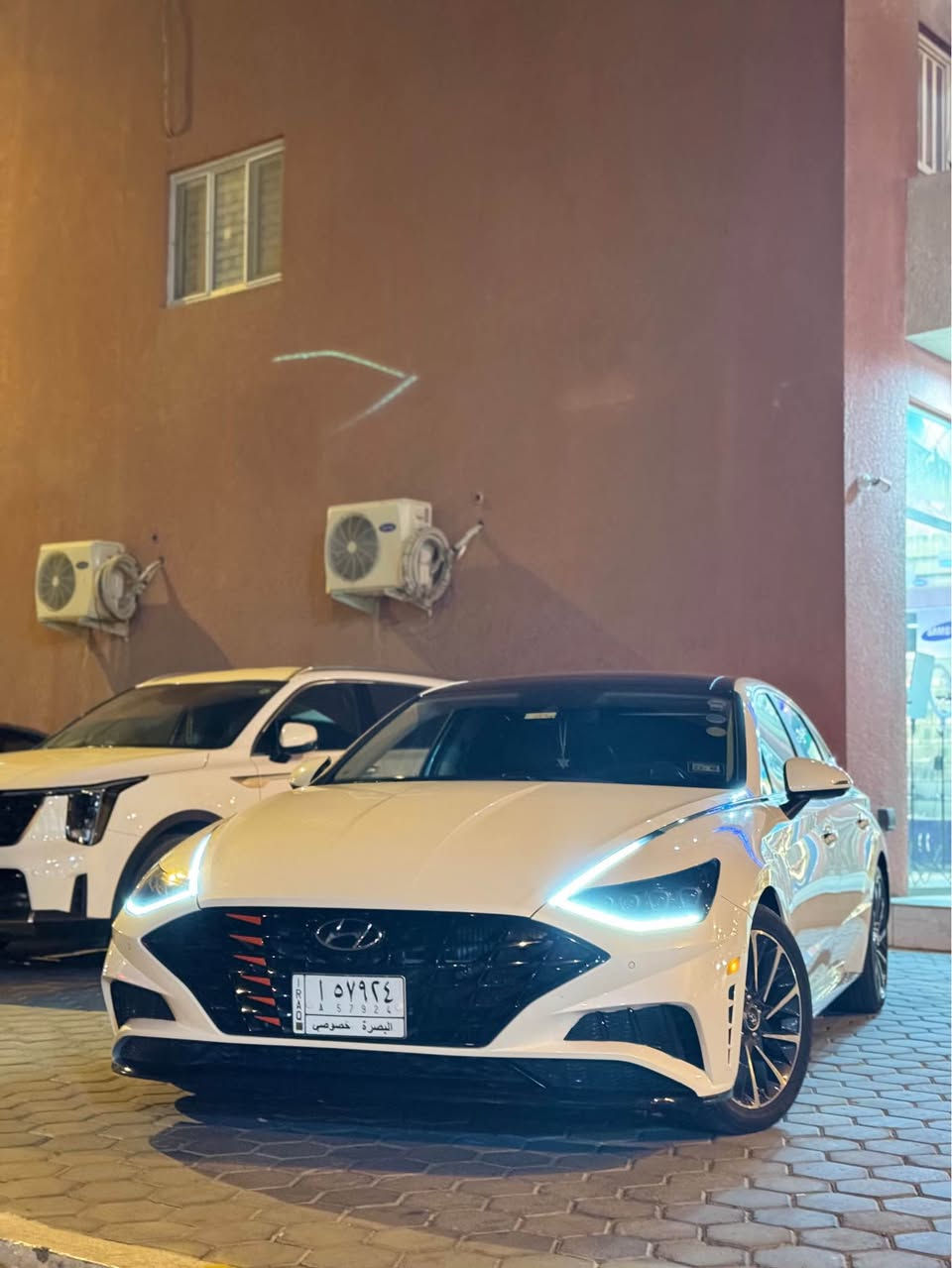 سوناتا لمتدد للبيع  مكينه 1.6 تيربو وارد امريكي حادثهه غرق تعمل وتسير وبيها بارد  على كد اصبع بداير مال تاير
رقم بصره معوقين السياره فول مواصفات اعلى فئه بل سوناتا سياره نضيفه وعليها تخم تاير جديد ماناقصهه شي 
المواصفات sel plus
بانوراما
بصمه تشغيل
ابواب بصمه 
تشغيل عن بعد 
تحكم بل ريموت 
تبريد بيانو 
كشنات كهربائي
تبريد قطعتين
تدفئه بل كشنات
مانع انزلاق
لد امامي نهاري
لايتات زنون عالي ناصي
قياده اليه 
رادارت امامي وخلفي 
مانع انصدام 
اشاير بل مري 
5 كامرات 360
تحديد مسار 
السعر 195 وبي مجال 
العنوان بصره الحكيميه *********** البصرة, العراق
