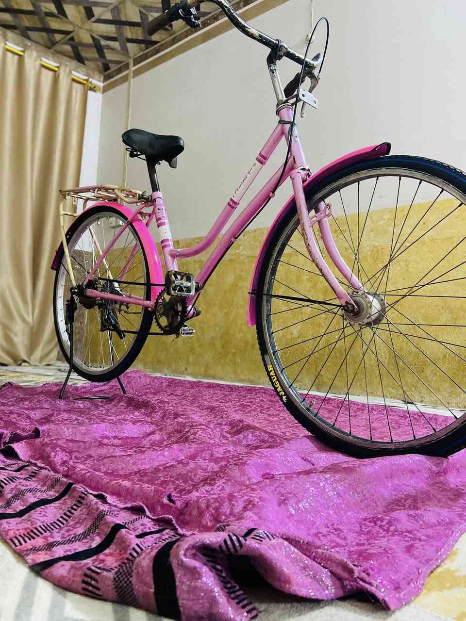 باسكل نضيف البيع سعر 120و بي مجال كفاله عامه عن البوكه عوزه بس صبغ السوبايه بقيه كله بيدي سويته تصال ***********
