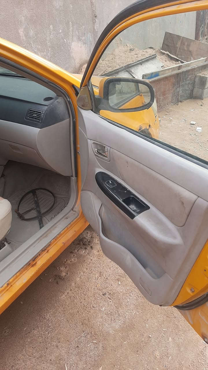 سيارة جيلي مبل 2013 أبيعه كوم حديد بيهة عطل ما عرفة السعر 15  ورقة رقم الواتساب ***********
