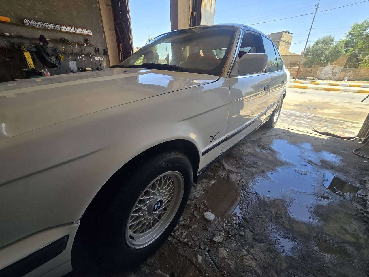BMW 520i
مكينه مسكر  ٦ جديده كلش كير عادي طياره السياره ترايك ٢٤٠ حداده وتخم ويل خليه وتاير توني شادهن سياره جديده وحلوه عالي ناصي جيكات كله شغاله بانزين حماوه عداد كيلو متر كله يشتغل تبريده فان شغال عوزه كمبريسر السياره  ارقامه ممستلميهن ب احداث ٢٠١٤ راعي موجود وبو الوكاله العامه موجود اذا الك خلك تحول روح للموصل الوكاله وسنويه عندي ولوحات ورقيه بيه ومستمسكاتهم عندي  سعره ١٩ مجال حك الجيه فقط رقمي ومتوفر واتساب 
*********** مكاني ذي قار قضاء الشطره اقره المنشور بروح اهلك
