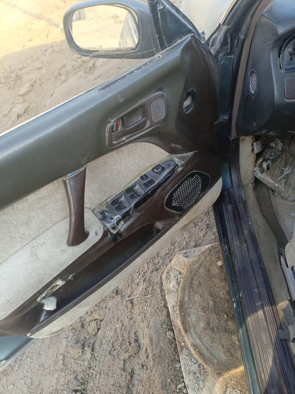 السلام عليكم بطة 92متصل رقم بغداد باسمي مكفولة من الكمص والضربة القوية والعيب الشرعي   حداية استوني مسويه مكينة كير كفالة كهربائيات شغالة باستثناء التبريد مكاني ديوانية قضاء الشامية السعر 43 وبيه مجال 
***********
