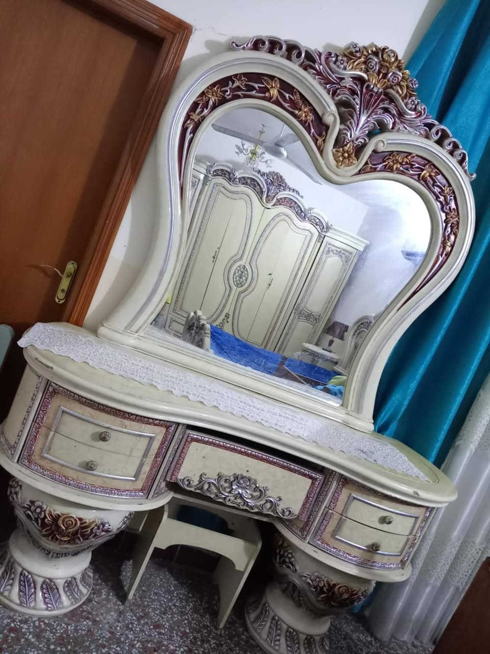 السلام عليكم غرفة نوم للبيع  بعقوبة شفته شارع لحسينية غرفة نوم مع الدوشك ثقيلة كلش سعرها 400وبيها مجال بسيط


**إذا كنت صاحب هذا الإعلان وتريد حذفه لأي سبب، رجاءا أرسل رسالة إلى الدعم الفني**