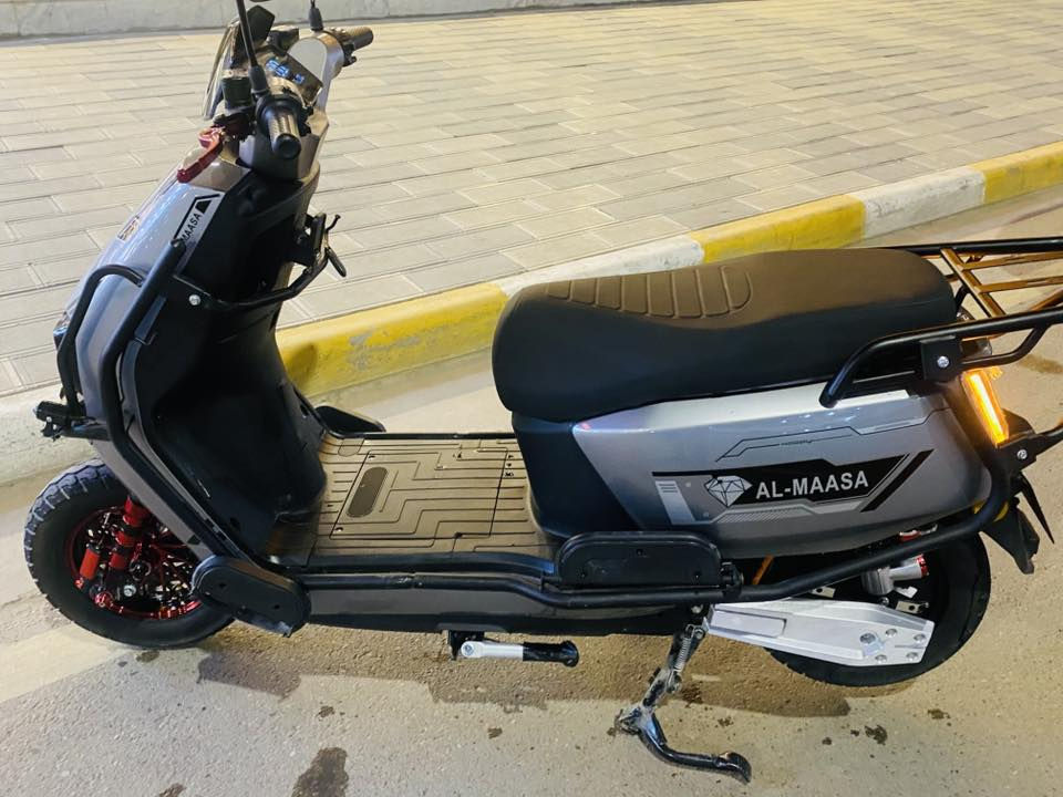 سلام عليكم شحن سكنس بعده جديد بطاريات جدد سعر چاملغ موجود سعر 800 رقمي ***********
