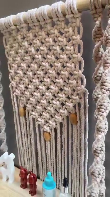 ✨ تصاميم مكرميات يدوية وفريدة
🎁 هدايا وديكورات تضيف لمسة سحرية
🧵 كل قطعة مصنوعة بحب واهتمام
يوجدًخدمه توصيل


**إذا كنت صاحب هذا الإعلان وتريد حذفه لأي سبب، رجاءا أرسل رسالة إلى الدعم الفني**