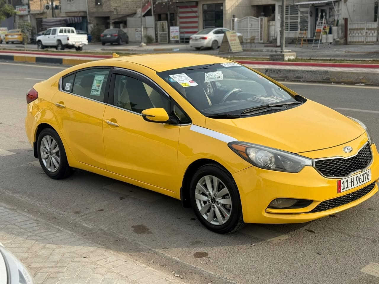 سلام عليكم بيع او مراوس بسياره اقل شويه محتاج الله شاهد 
موديل 2015
محرك 2000
صدر امامي وخلفي جديد 
تخم تاير جديد 
باتري جديد
منظومه تدفه وتبريد جدد
كير ومحرك خير من الله حادثها جاملغ صفحها
 السايق مبدل سياره والله ماكو اي شي حته الدهن والفلاتر كل 10 ايام ابدلهن السعر 110 
رقم بغداد ومصفره من كل شي مكاني بغداد الكراده السياره بسمي تحويل ثاني يوم 
 رقم الهاتف ***********
