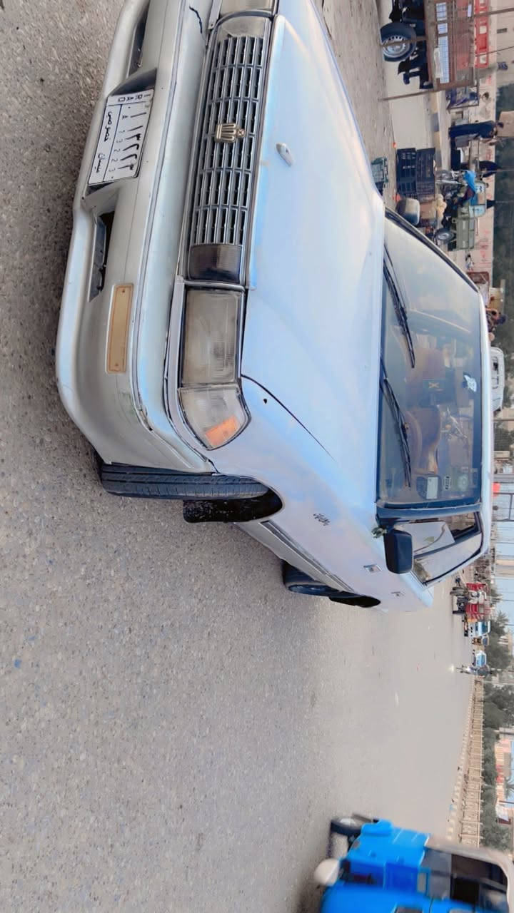 السلام عليكم هارتوب  مديل 1991 مكفول من كلبه وضربه وتبديل وكص ونقل جثه محرك وكير اوته ماتيك ونجي  مكفول لا يبخر ولاينقص حداده جديده تخم تاير كهربائيات كله شقاله مصفره غرامات رقم ميسان لسعر 24 لشراي يتصل أنا مكلف بلنشر يتصل*********** واتساب مكاني العماره
