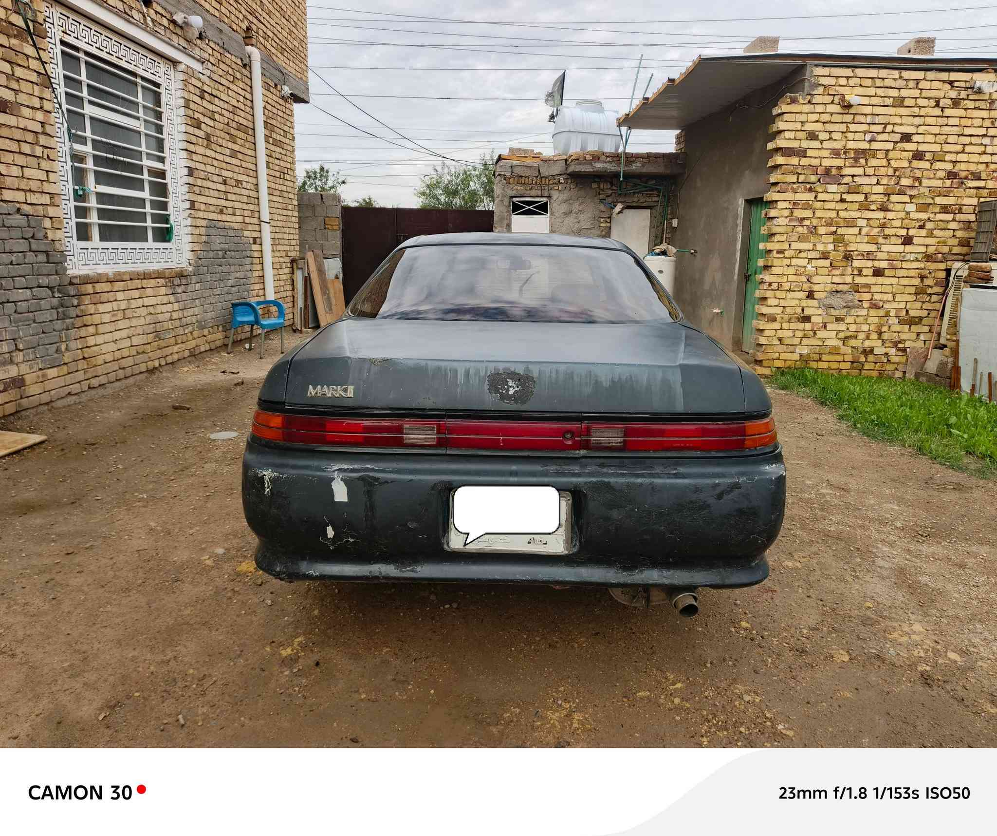 السلام عليكم ورحمة الله.. 
سيارة مارك للبيع موديل1992 رقم بغداد خصوصي مشروع وطني تحويل باي مكان سنوية باسمي لغاية 2027 الگير والمحرك جديد شرط الفحص الشراي يجي ويفحص .. المكان ذي قار/قضاء الفجر للاستفسار الاتصال ع الرقم ***********
