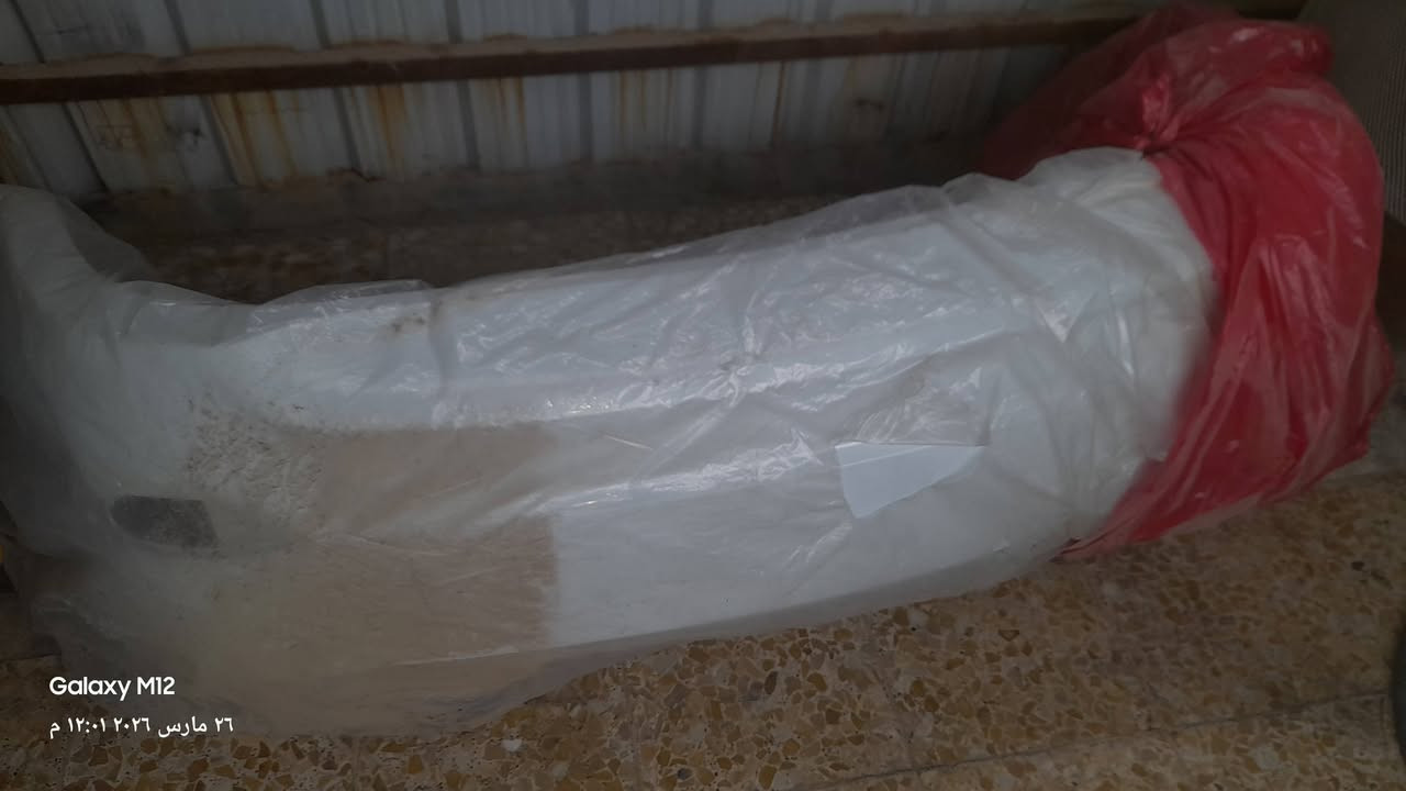 دعامية اكسنت خلفي مضلع...
قاعدة كير. 
فريز تبريد..
مروحه.. الشراي يتصل على الرقم( ***********)
