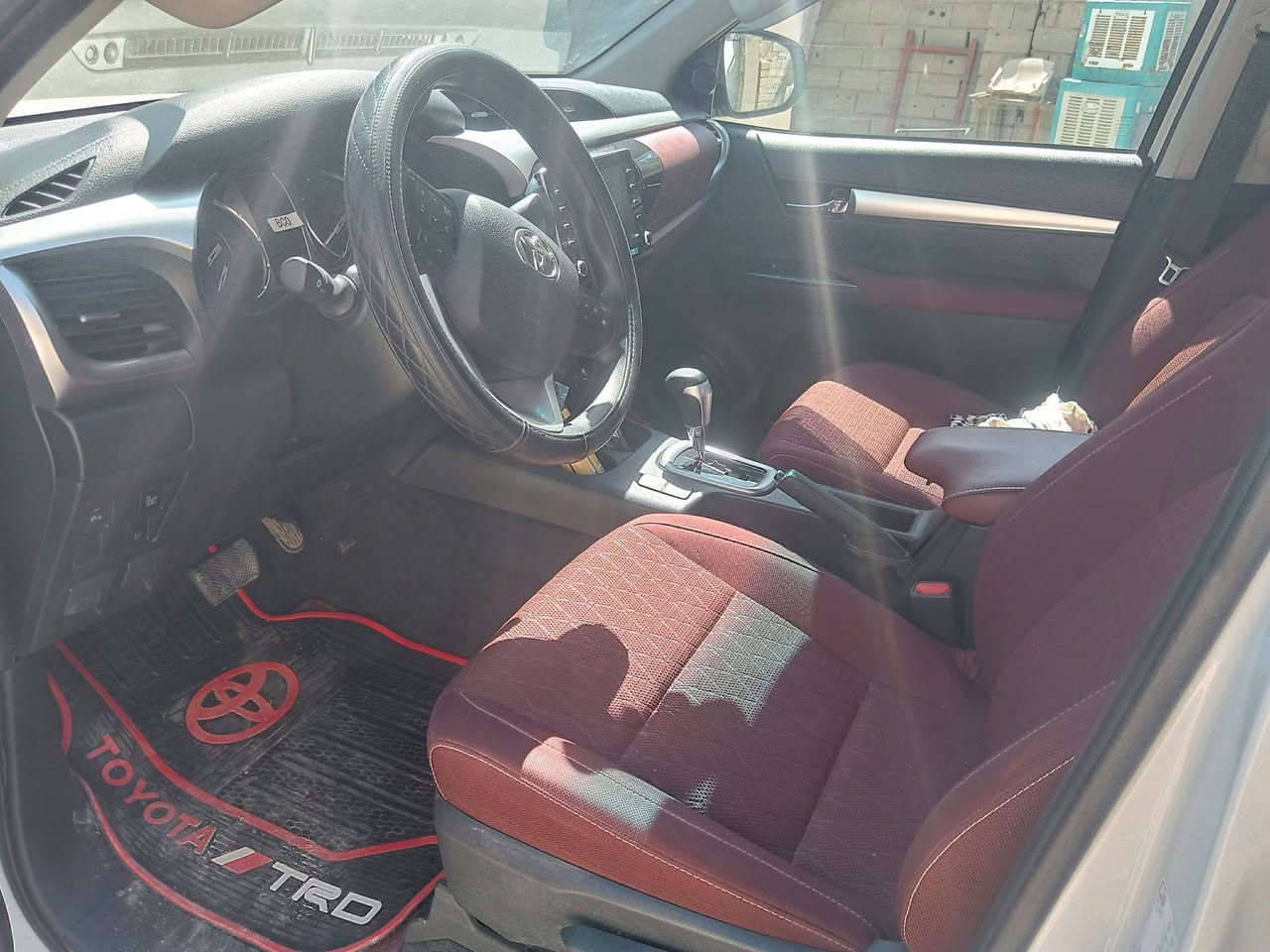 للبيع 25موديل كفالة عامه رقم بغداد زيرو ماشيه 6الف مكان السياره دوانيه سعر 435وبيهه مجال ***********
