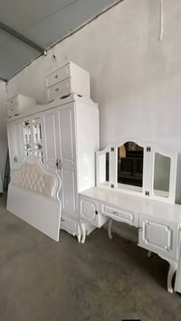 غرفه تركيه مستعمله متكونه من خمس قطع عبر الواتساب 07515177010