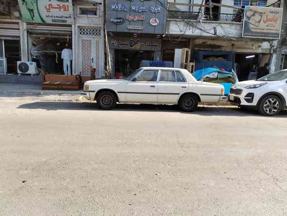 السلام عليكم سوبر ٨٢للبيع السيارة جاهزه كير محرك اتو بلادي تبريد شغال بيه مكانات صبغ أثر خياس معمر مكان بغداد كم سارة *********** السعر ٦٠ وبيه
