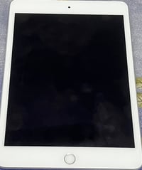 ايباد ميني 5 ذاكره 64 ببجي 60 فريم نضافة 90/100 بطارية90 07700749372 س...