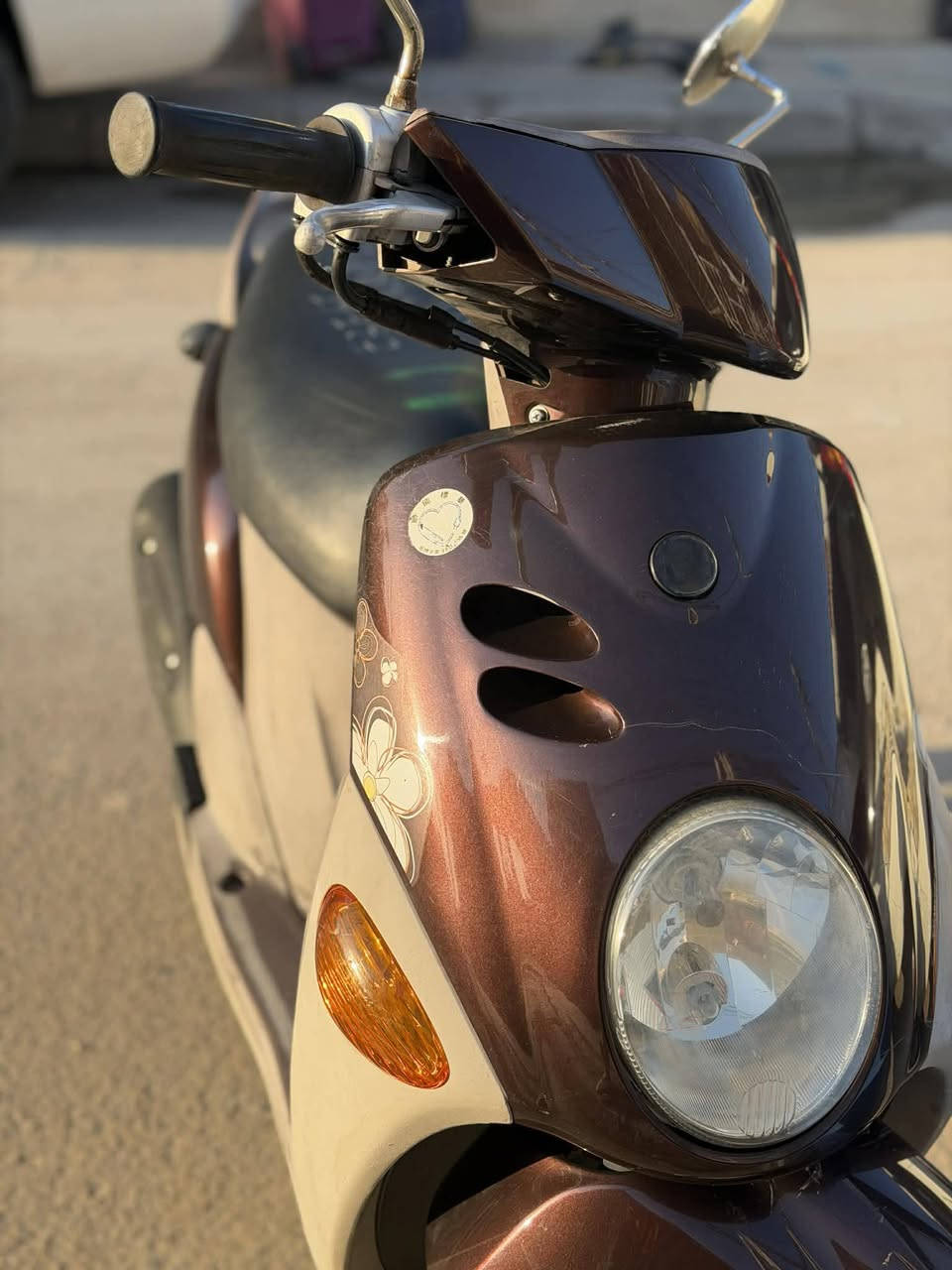 السلام عليكم دراجه فله للبيع
مكاني الدورة ابو دشير 

هاتف ***********
