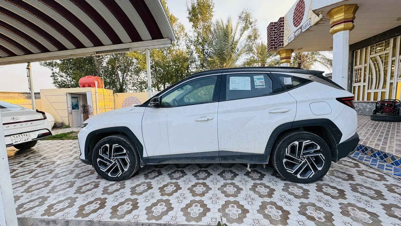 سلام عليكم للبيع توسان خليجي زيرو
موديل ٢٥

زيرو

سياره 

كشنات تبريد 

كشنات جلد

فول موصفات 

باب خلفي كهربائي 

سياره ترهم مراوس

***********
