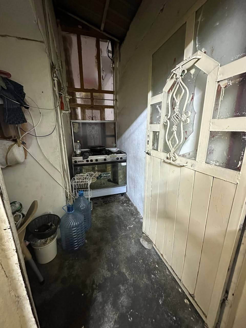 دارين للبيع مساحة الدار الواحد
100 متر 
طابو ملك صرف
في كركوك - حي العسكري - قرب مدرسة بغدا گول
سعر دار الواحد
62 مليون وبي مجال 🔥
وسعر دارين بلكامل
123 مليون وبي مجال 🔥
***********
