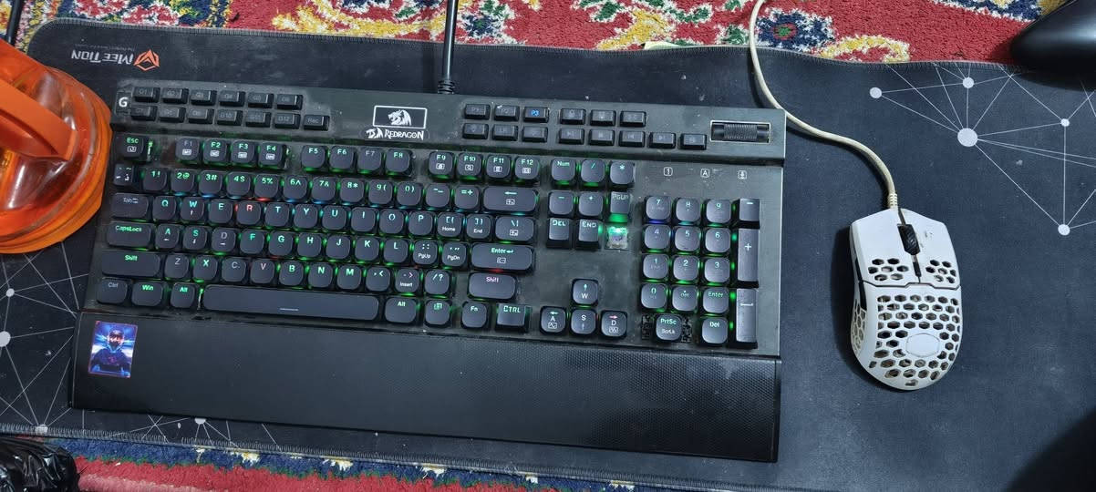 السلام عليكم 

للبيع كيس وشاشة مستعمل

الكيس و الماوس بدون كراتين بالكامل

كارت 3060 12g من زوتاك

معالج i5 جيل 10f

مذر فاكر asus prime h410m-a 

بور سبلاي 650 مدري من يا شركة

هارد ssd 512 ليكسر 

رام 16 3200

مربوط وياه كرت واي فاي وبلوتوث 

الشاشة من شركة msi صورته تخبل

1080p
حجم 24
180 هرتز 

السعر 900 

مكاني بغداد مدينة ماعندي توصيل


**إذا كنت صاحب هذا الإعلان وتريد حذفه لأي سبب، رجاءا أرسل رسالة إلى الدعم الفني**