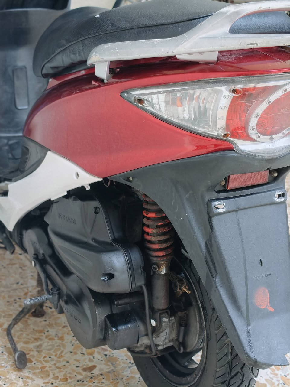 السلام عليكم دراجة للبيع كامكو مكفوله من كل شيء عنوان ميسان المجر الكبير والاستفسار على هذا الرقم***********
