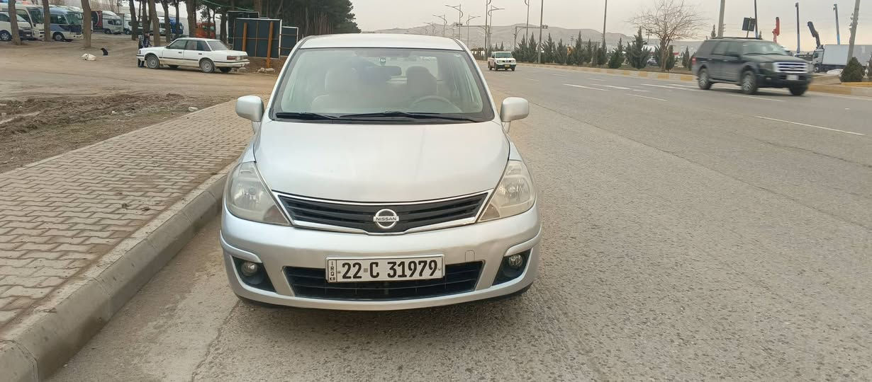 ***********......نیسان تیدا مۆدیل ۲۰۱۲ .سە نە وی تازە یە .دیناری مە سرە ف تیانییە گیڕو مە کینە و تە بریدو توندو تۆڵی بە شە رت .سە یارە کە پارچە و نیویکی بۆیاخە بیدە عمو لیدراو .سعری ٨۹ گە ڵا السليمانية, العراق
