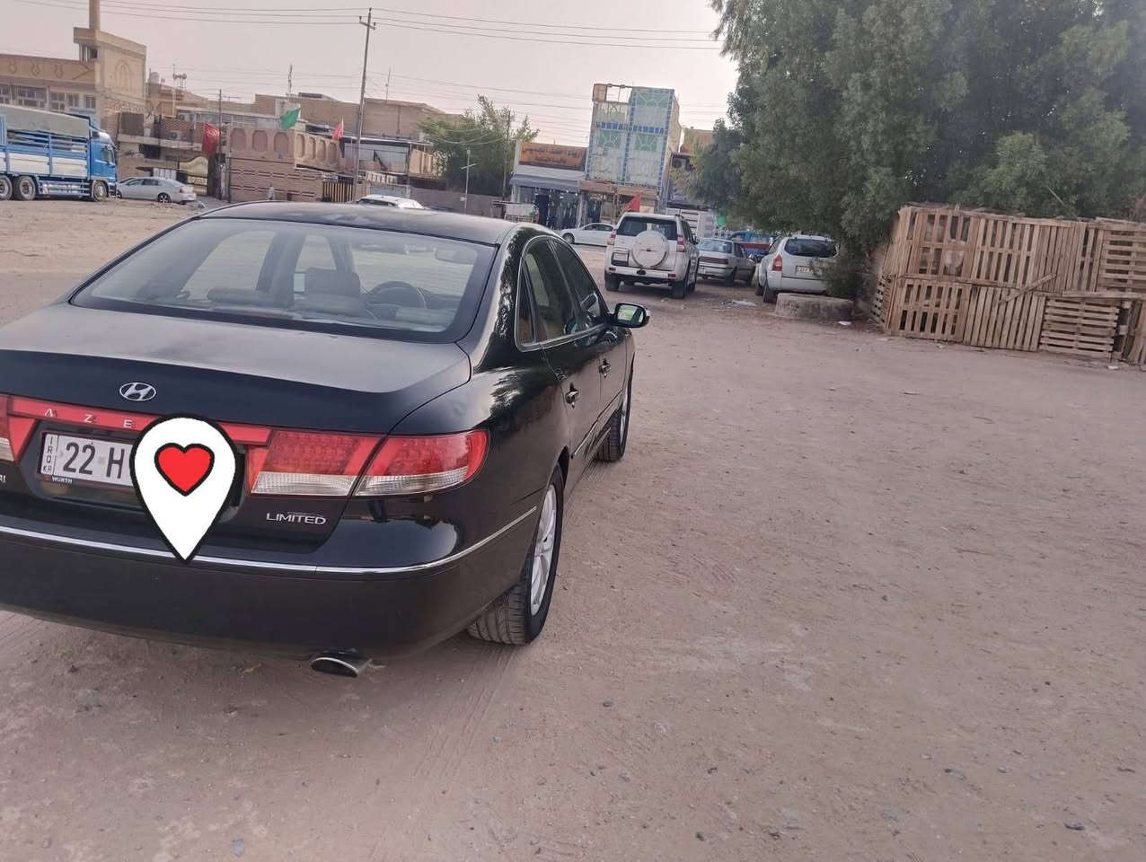 السلام عليكم ازيرا للبيع موديل 2007 جاهزه مكينه وكير تبريد شغال تخم تاير السياره ماعايزه شي غرفه جديده مداور مكاني النجف *********** السعر 88وبيها مجال
