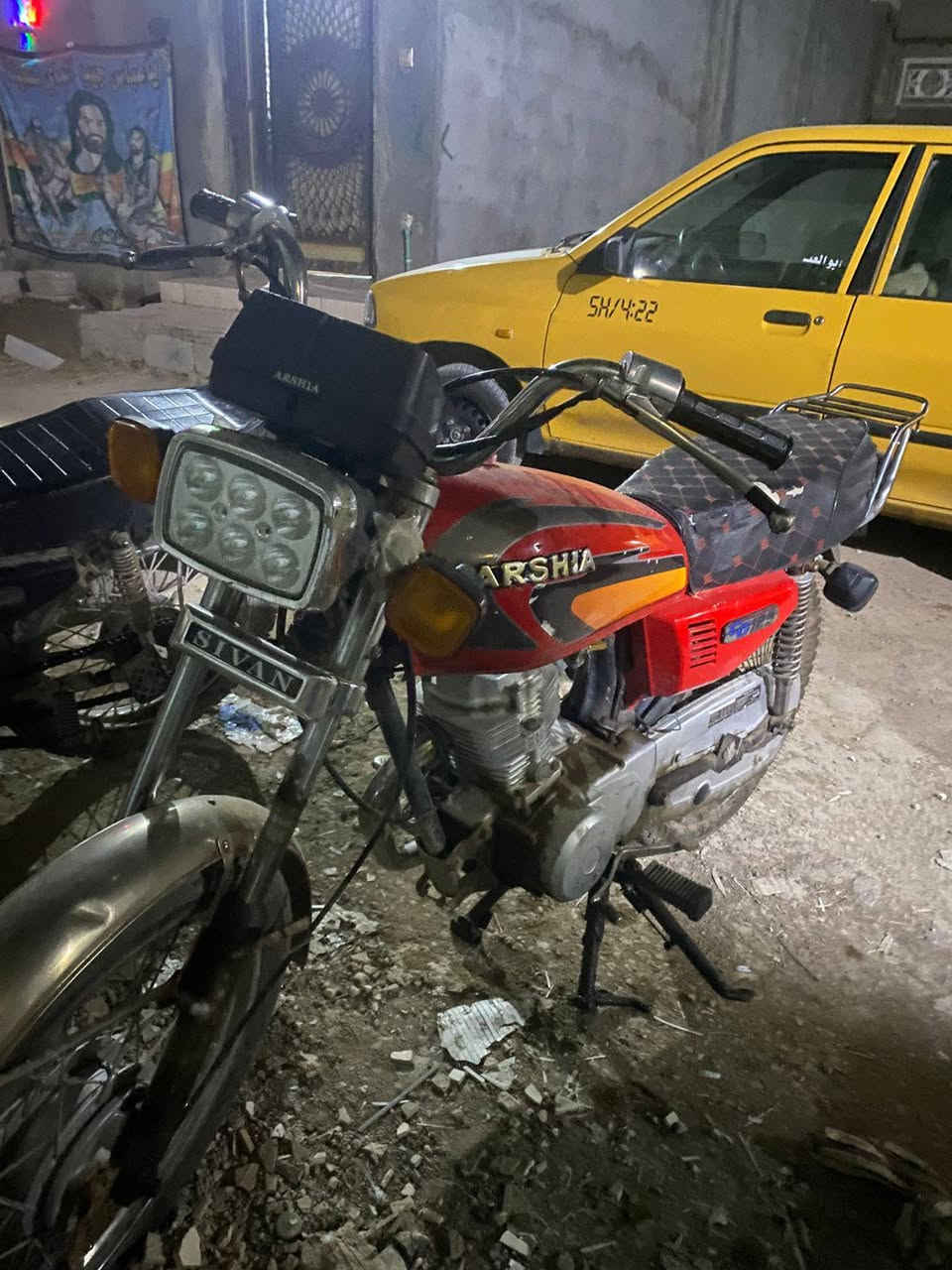 دراجه إيراني ارشا أوراق اصولي داخله كمرك كهربائيات شغاله سعر 400وبيه مجال***********
