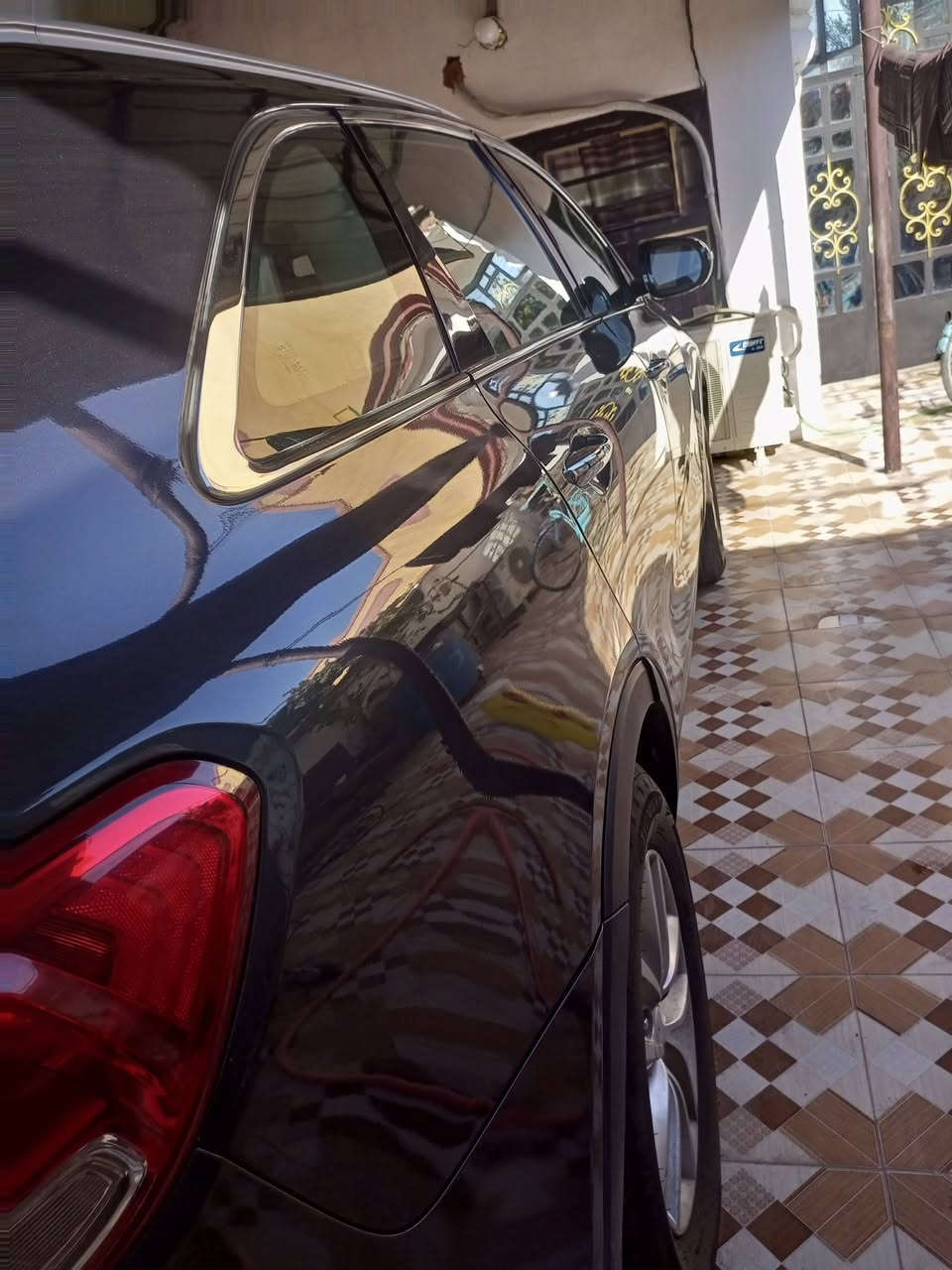 سورنتو ٢٠١٧ وارد أمريكي للبيع 
تحكم ستيرن 
كرسي سائق كهربائي 
كراسي تدفئة وتبريد 
سبعة راكب 
قطعتين تبريد 
مانع انزلاق 
مثبت سرعة 
تشغيل بصمة 
محرك أربعة سلندر 
محرك جي دي أي 
سنوية مجددة 
السيارة رقم أربيل بأسمي 
بعد بيه هواي مواصفات 
السيارة خير من الله 
للبيع شرط التحويل 
السيارة موجودة في بعقوبة 
السونار مرفق مع الصور 
للاتصال ***********
السعر ١٦٠ وبيه مجال بسيط
