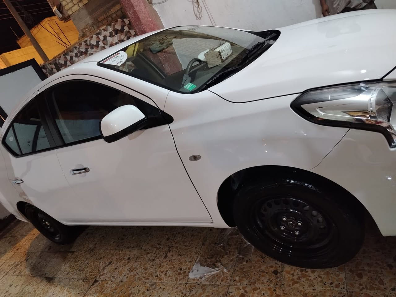 نيسان سني هندي بليته زركه شباك جديد موديل ٢٤ ماشية ٣٧ كفاله عامه من زلغ العنوان البصره غير متواجد على الفيس التواصل ***********
