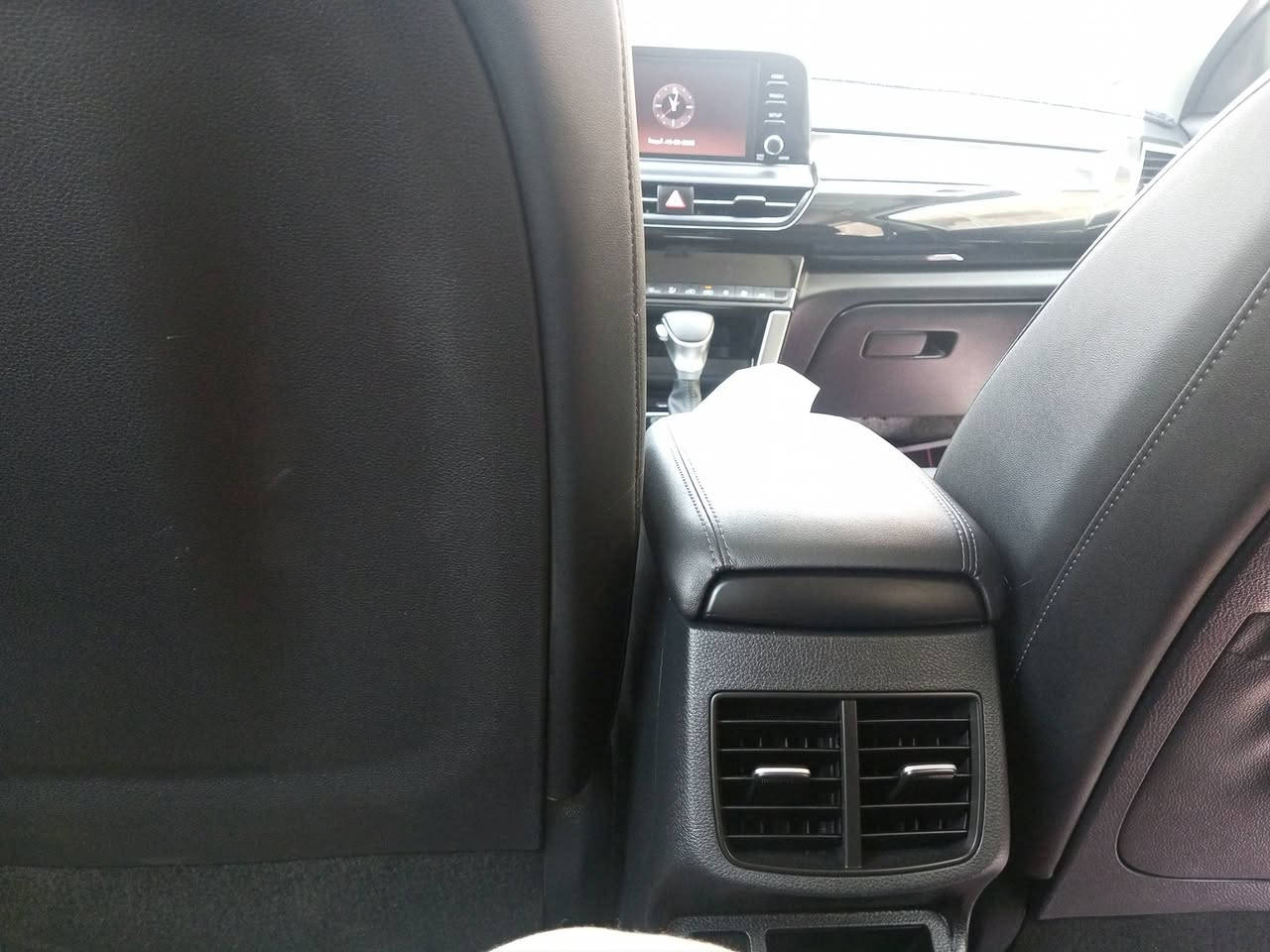 السلام عليكم كيا سيلتوس موديل 25 وارد امريكي ضرر تبديل جاملغ امامي نفس لون اصلي ماشي 7000 فول مواصفات  سياره على وضع الشركه السياره كوري محرك 2000دوش سعر195 للاتصال ***********
